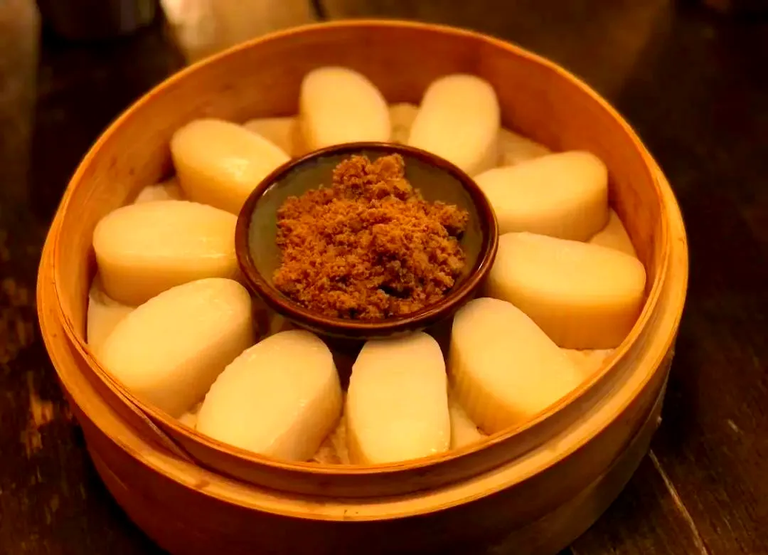 Nian Gao (年糕) - Traditional Chinese New Year rice cake